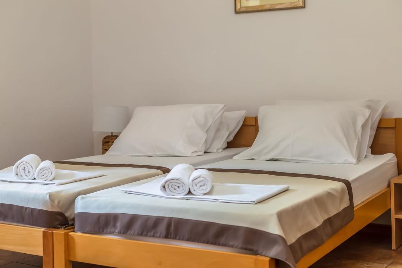 Motel Ljetni Raj Baška Voda Extérieur photo