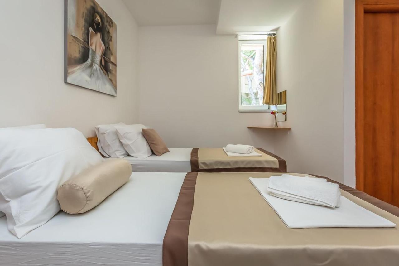 Motel Ljetni Raj Baška Voda Extérieur photo