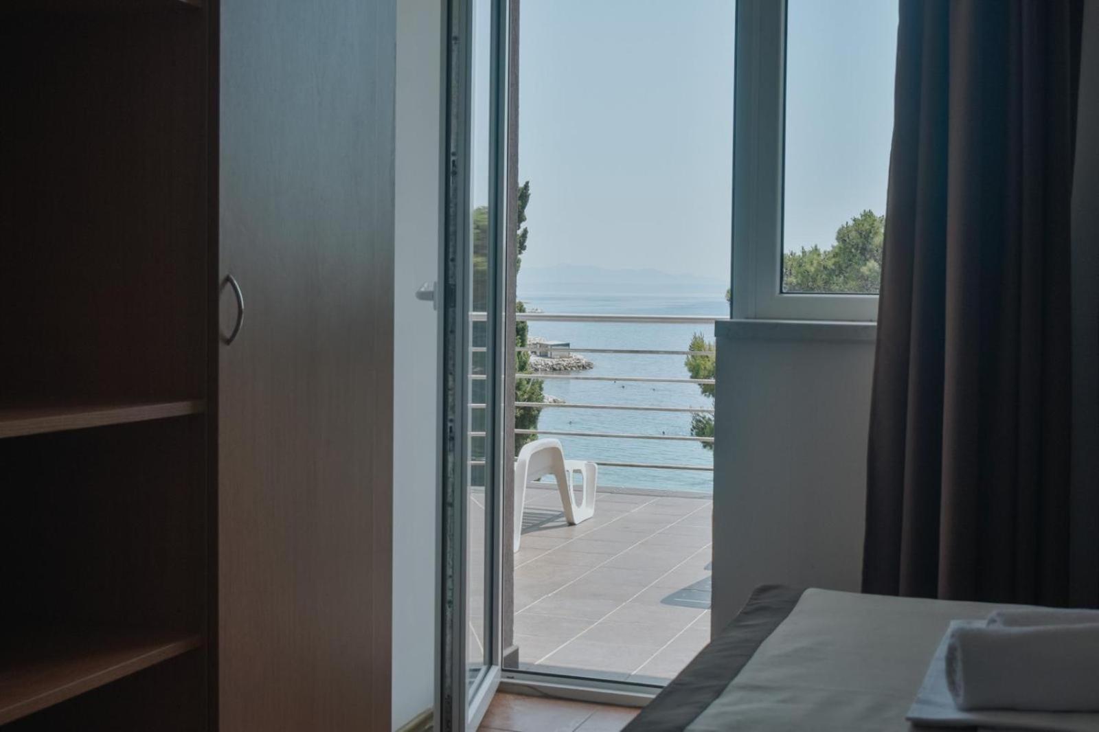 Motel Ljetni Raj Baška Voda Extérieur photo
