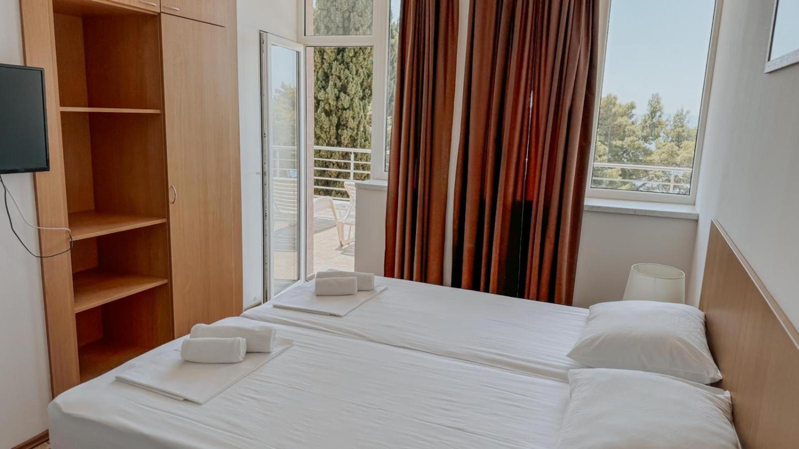 Motel Ljetni Raj Baška Voda Extérieur photo